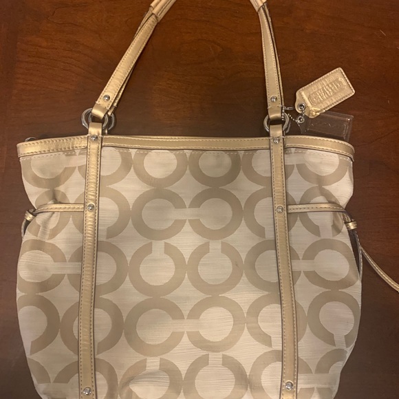 COPY - Authentic cross body/shoulder Coach purse. - Picture 1 of 13
